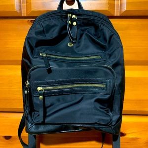 Travanti Travel Backpack